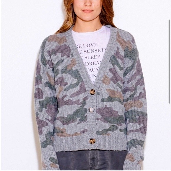 Sundry Camo Cardigan Revolve Wool Blend Boxy Chunky Knit V-Neck Sweater 0 XS - Picture 1 of 14